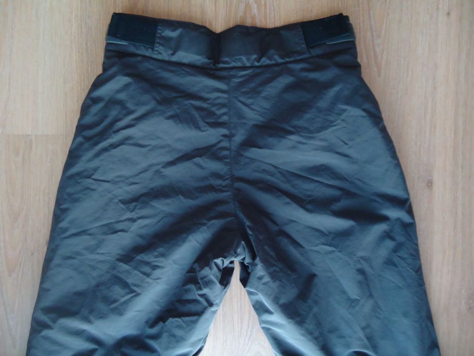Женские тёплые зимние брюки, лыжные штаны р. 44-46, состояние новых.