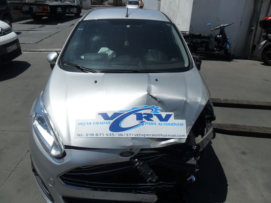 Ford Fiesta V - viatura para peças