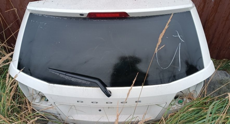 Кришка багажника dodge journey pw3