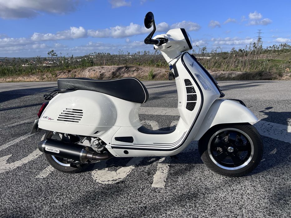Vespa GTS 300 Hpe