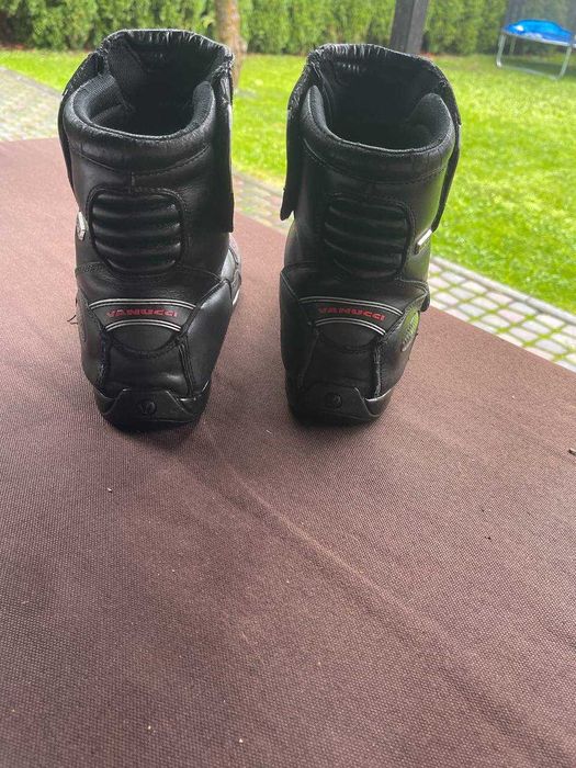 Мотоботи Vanucci RST Urban FLM FOX Icon Боти Dainese Buse polo Sidi