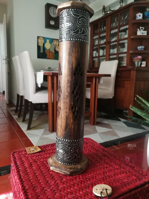 Porta incenso em madeira