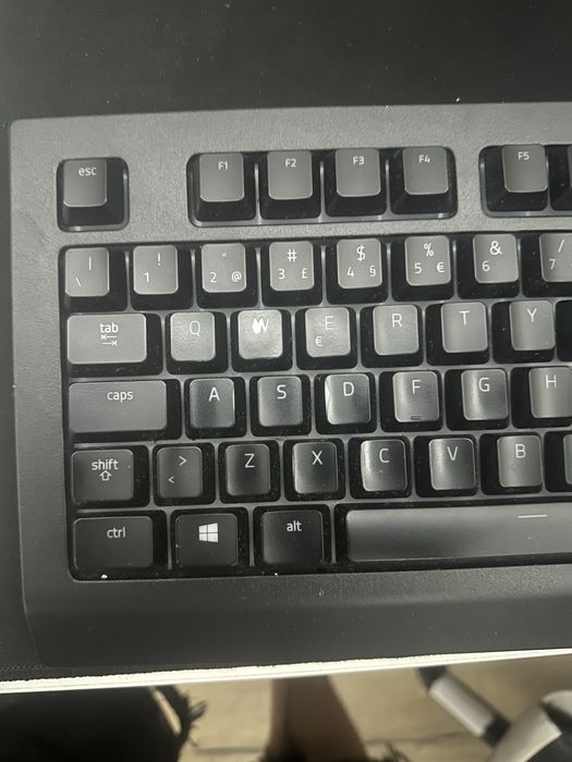 Teclado gaming razer cynosa v2