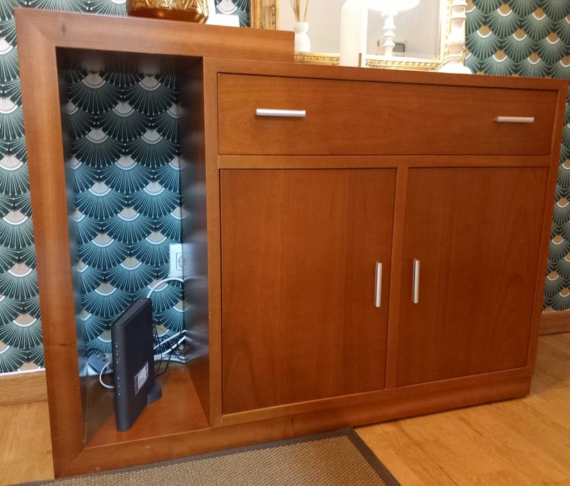 Consola de entrada em cerejeira