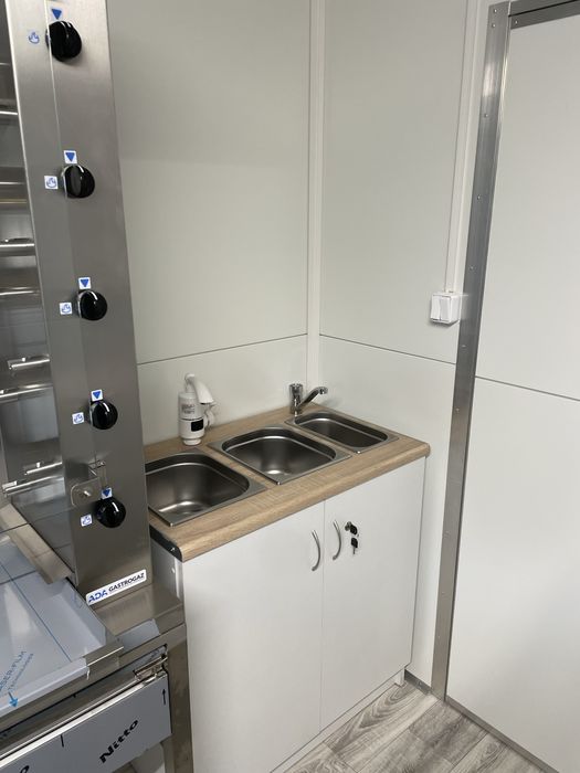 Przyczepa gastronomiczna - kurczak z rożna