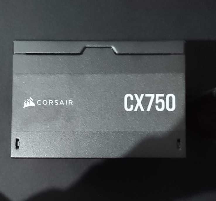 Componentes computador Desktop + Monitor + Rato + Fones