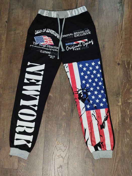 Спортивные штаны с крутыми принтами. Размер M-L