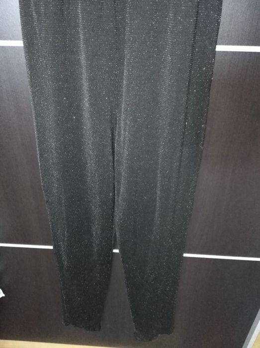 Macacão preto com brilho LFTS tamanho L (entre cavas 45cm)
