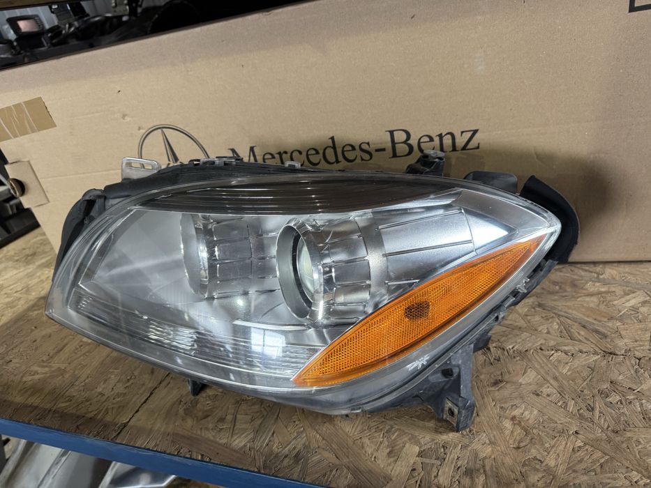 Фара ліва галоген Mercedes W166 ML usa