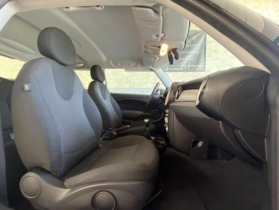 Mini One 1.4i 95cv - Desde 129€ Mês