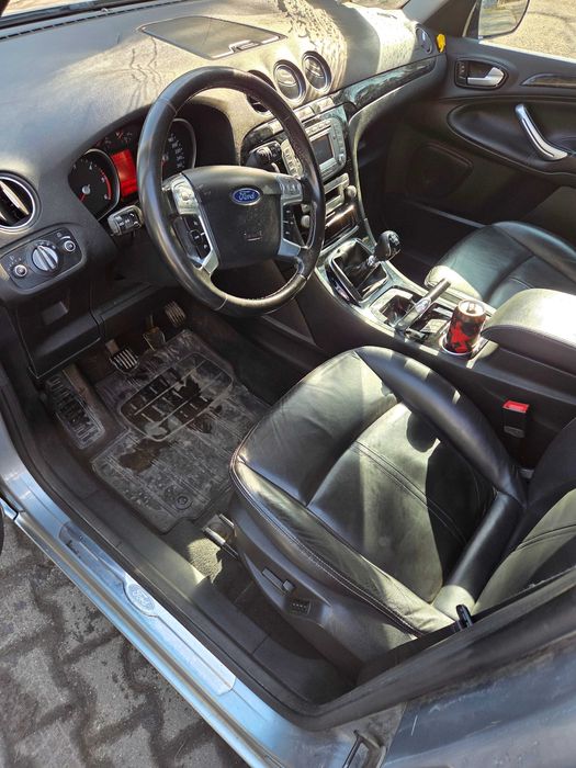 Ford galaxy doinwestowany