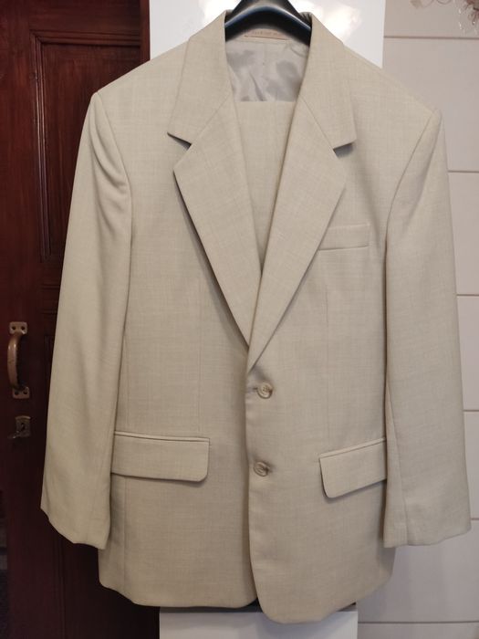 Garnitur męski - marynarka i spodnie