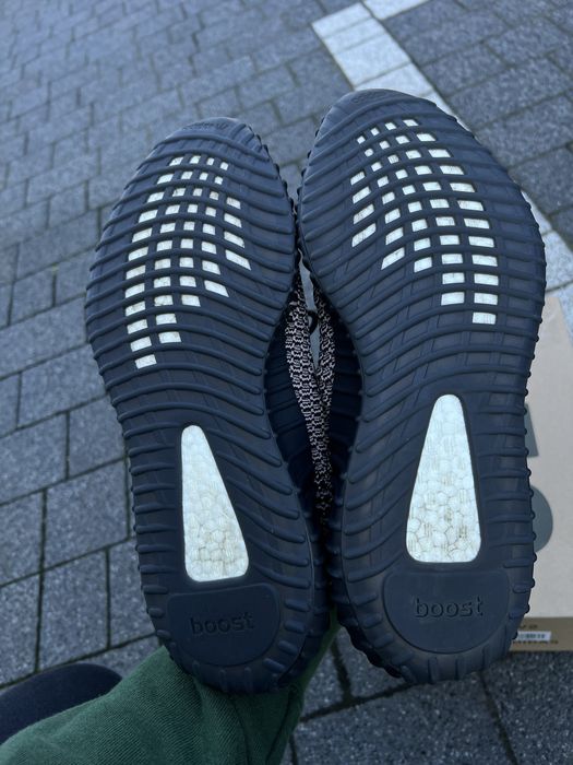 Adidas Yeezy Boost 350 V2 Yecheil sneakersy niskie czarne kanye 44