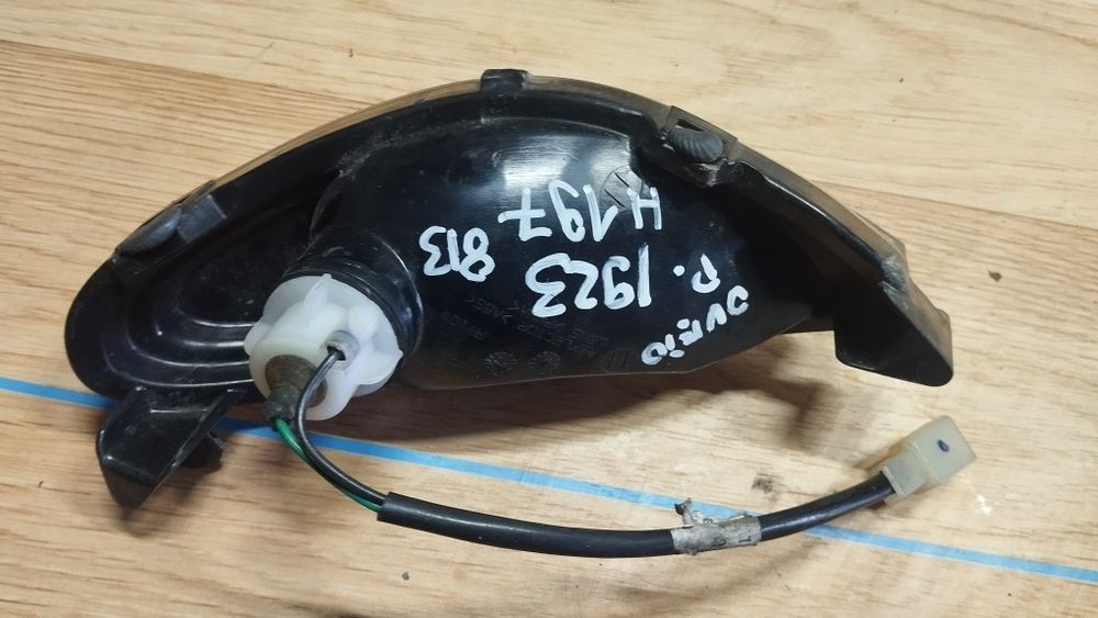Yamaha oveto prawy kierunkowskaz 2012r