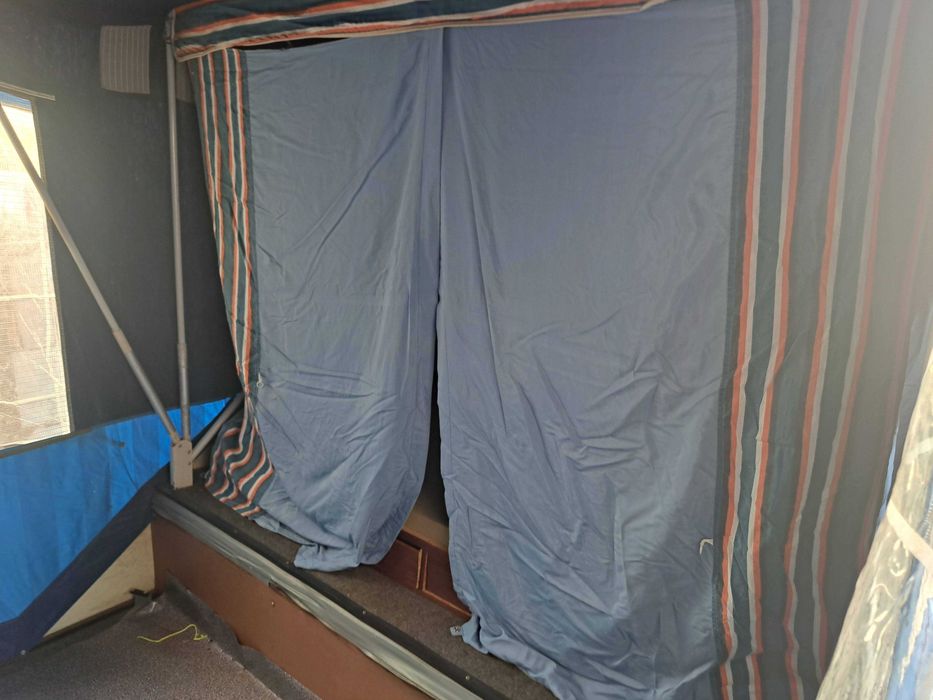 Atrelado Tenda Familiar 6 Pessoas - Bom Estado, Leve de Rebocar