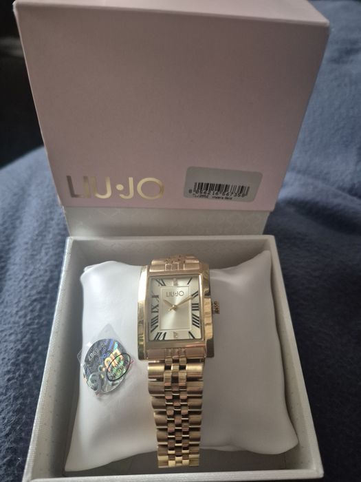 Красивые оригинальные часы Liu Jo