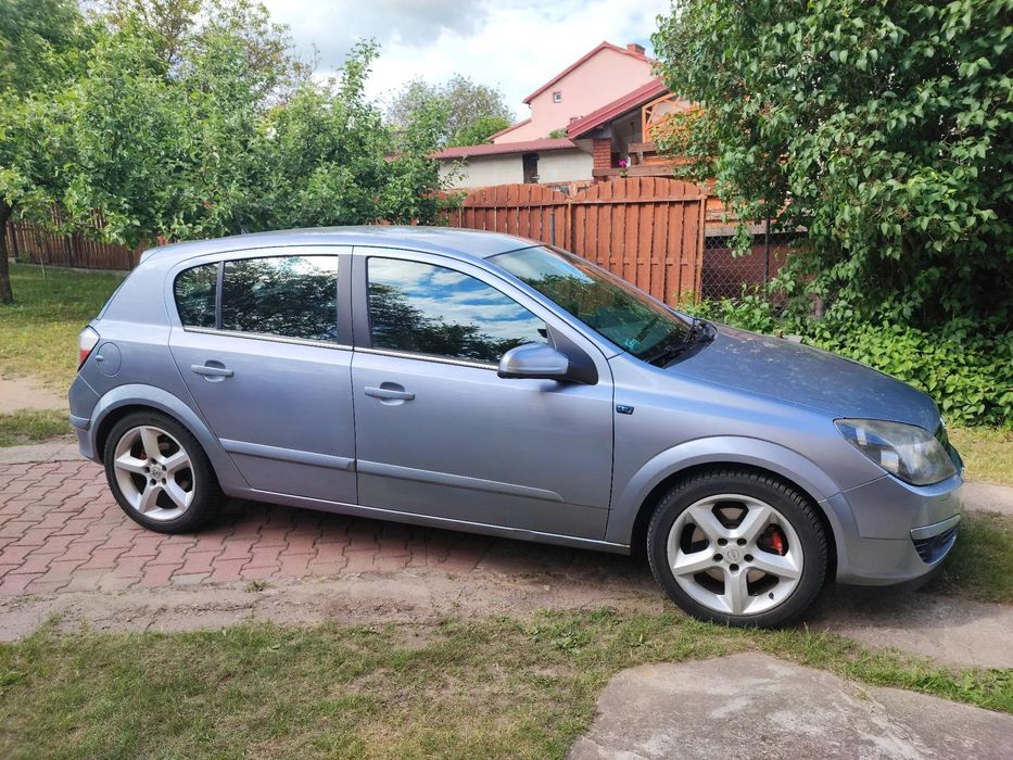 Opel Astra Opel Astra H - 2.0T Xenon, czujniki cofania, skóra, zawieszenie IDS