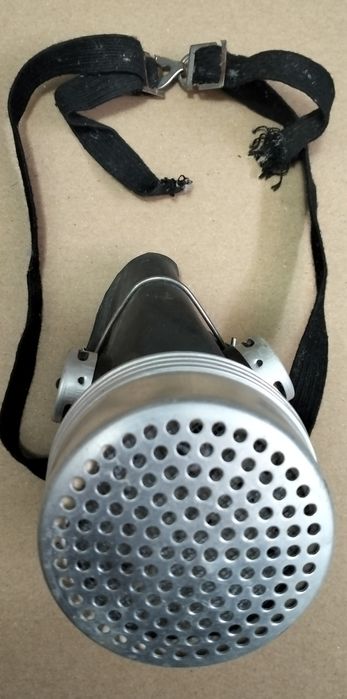 Mascara segunda guerra mundial. (ver desconto no texto)