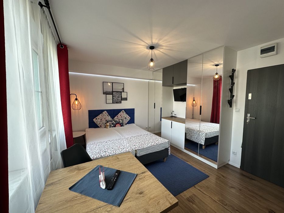 Wynajmę umeblowaną KAWALERKĘ w centrum Jeleniej Góry