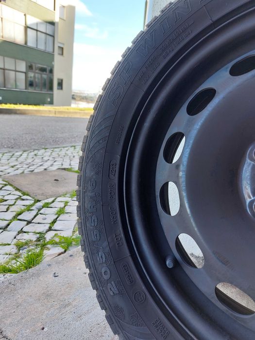 2 Pneus Dunlop Winter(NEVE)
