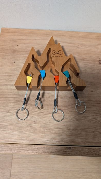 Wieszak na klucze Y&Y Vertical Key Holder Mountain