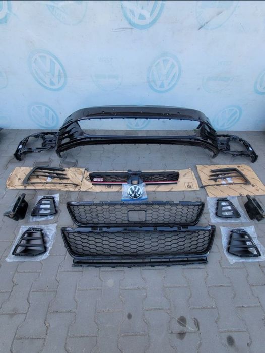 Бампер Golf 7 GTI Рест/Дорест Комплектуючі бамперу