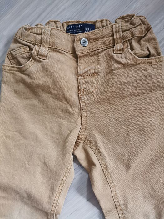 Spodnie jeansowe Reserved r. 110