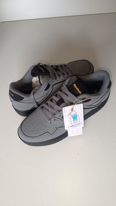 Sapatilhas Reebok ATR Chill Cinzentas - Tam. 42.5 (Novas)