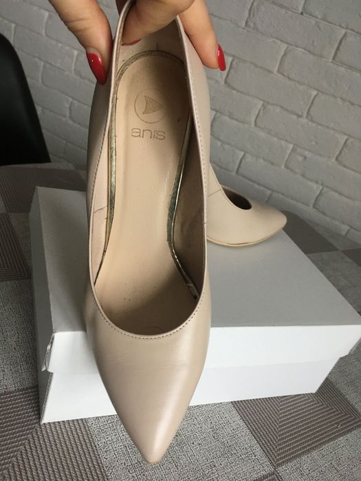 Szpilki skórzane 36