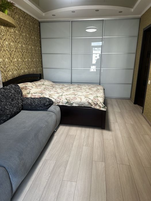 Продам 2кімнатну квартиру  в ЖК Салют на Перемозі-5 (бульвара Слави)