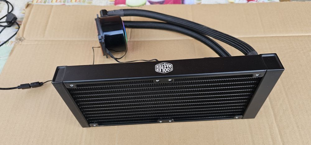 Cooler Master MasterLiquid ML240R RGB, pompa nie działa, dioda LED działa