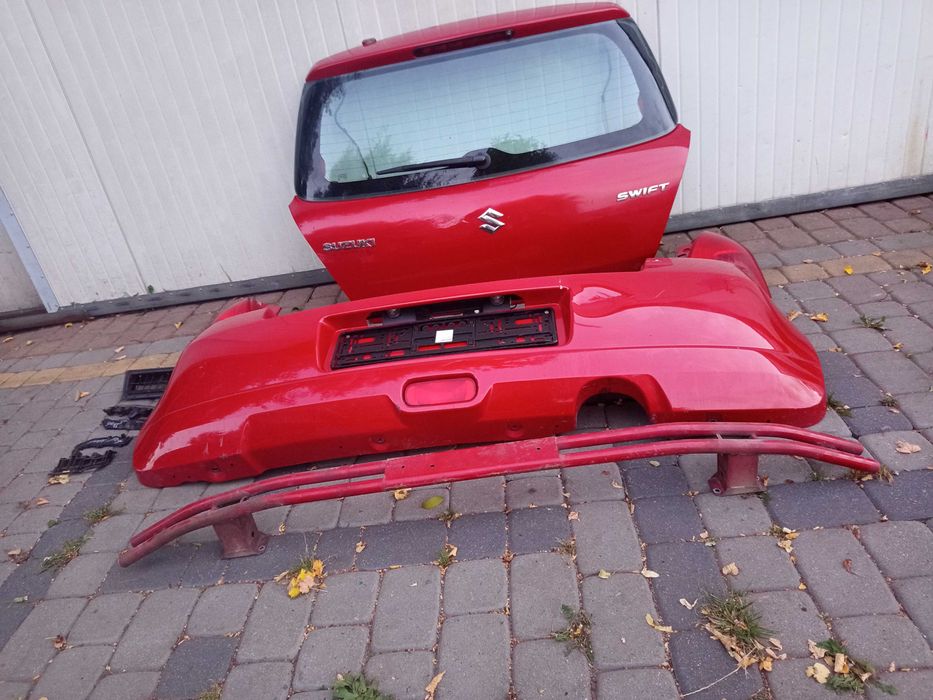klapa tylna suzuki Swift mk6 czerwony zck