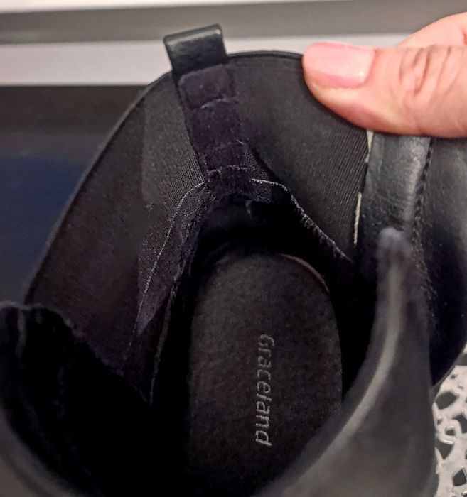 Botki czarne płaskie damskie Graceland z paseczkami