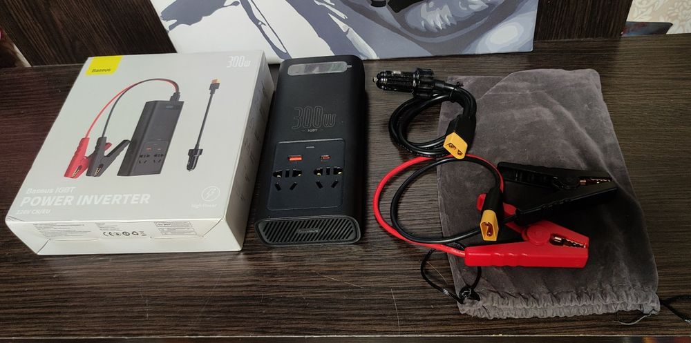 Инвертор Baseus 300 w.