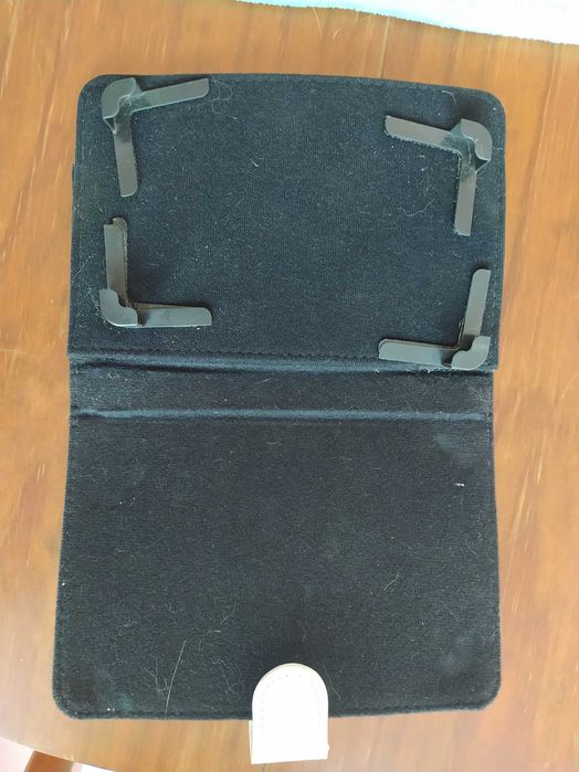 Universal tablet case64551187524354121