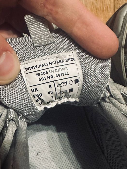 balenciaga track 1 grey clear sole