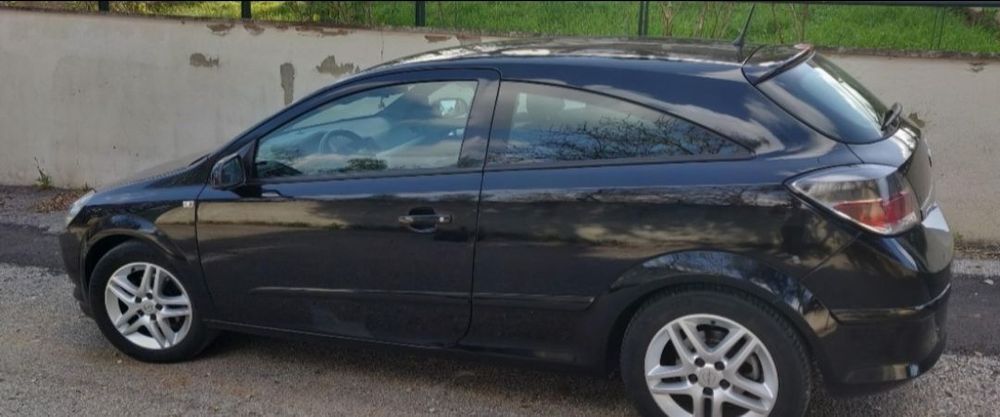 Opel Astra GTC 1.3 CDTI