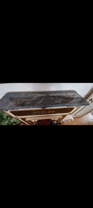 Móvel Bar a imitar Lareira NEGOCIÁVEL