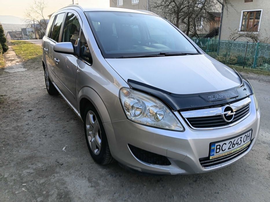 Опель Зафіра 1,9 на автоматі