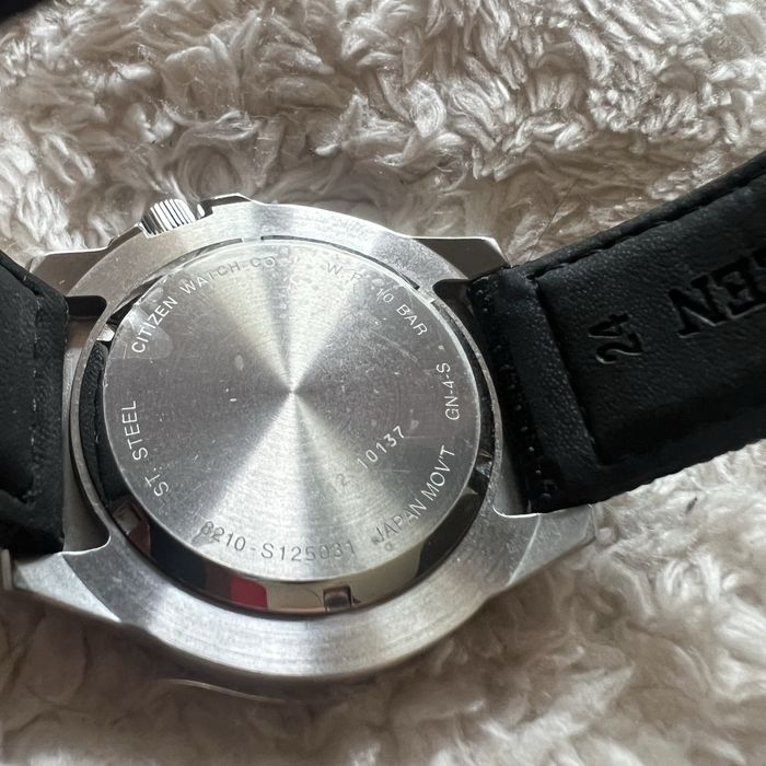 Citizen NJ2198-16X — стильные мужские часы