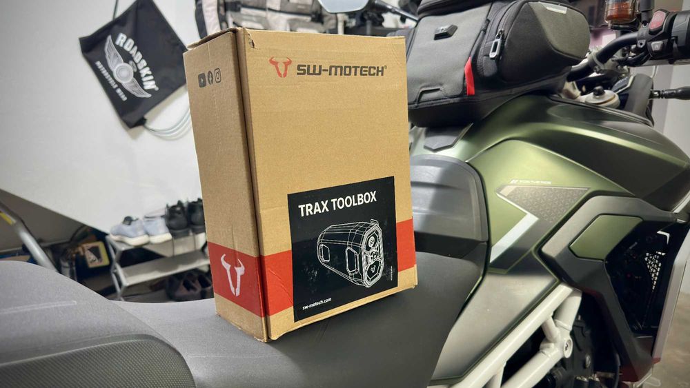 SW Motech Trax caixa de ferramentas moto