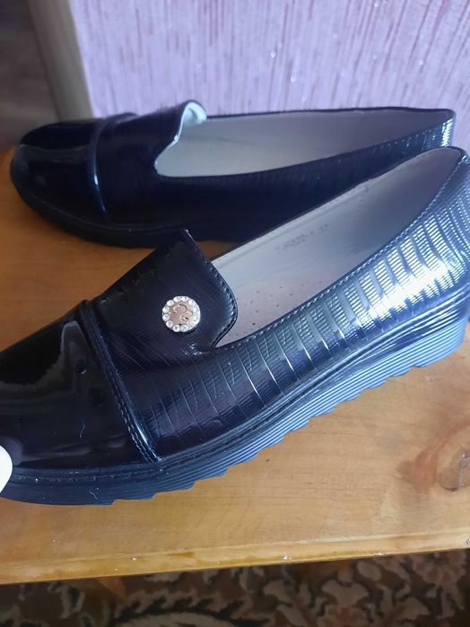 Туфлі на дівчину