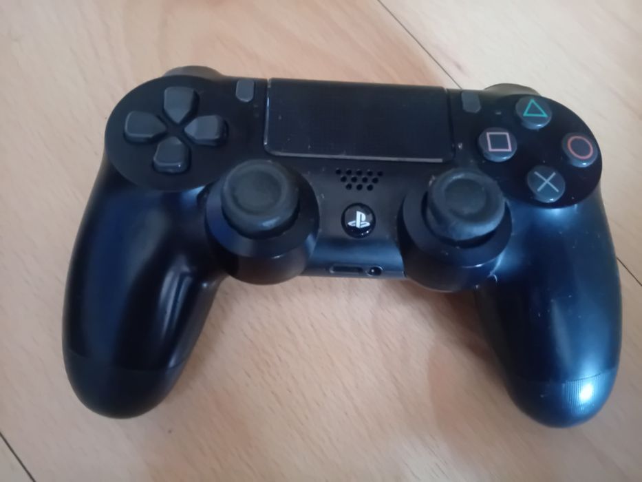 Comando ps4 eu estou a vender