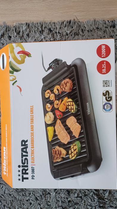 Grill elektryczny TRISTAR PD-3807  1200W
