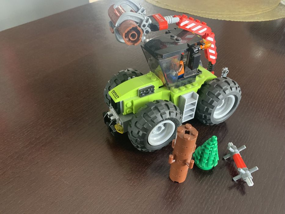 Lego 60181 Traktor leśny