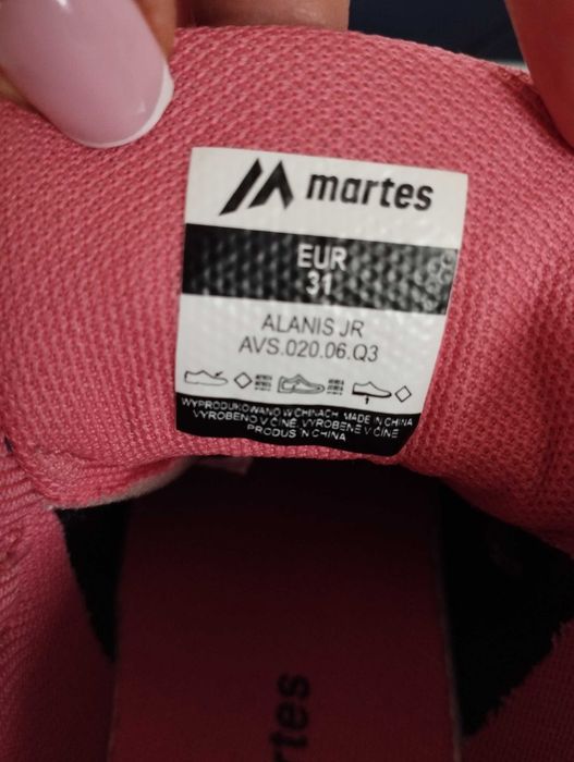 Sprzedam buty Martes dla dziewczynki rozmiar 31