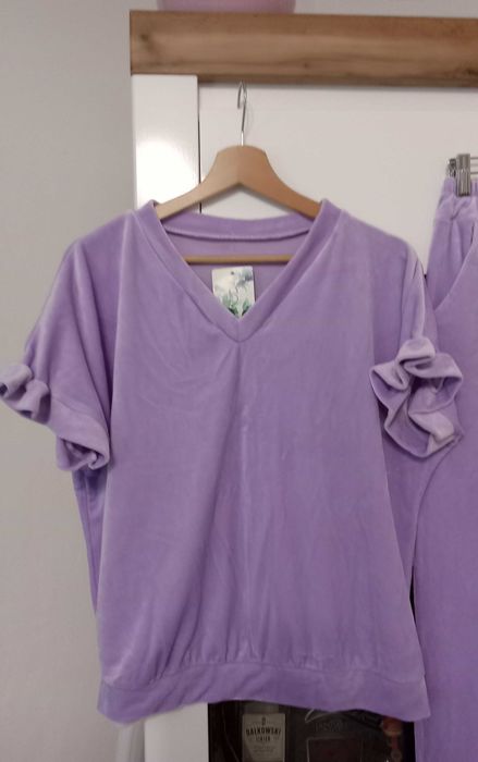 Dres z weluru bluza w serk z długimi spodniami , kolor lila.