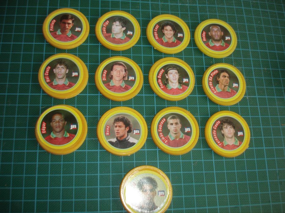 Moedas futebol antigos JN Jornal de Noticias