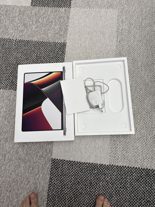 Macbook 16 m1 pro 512gb