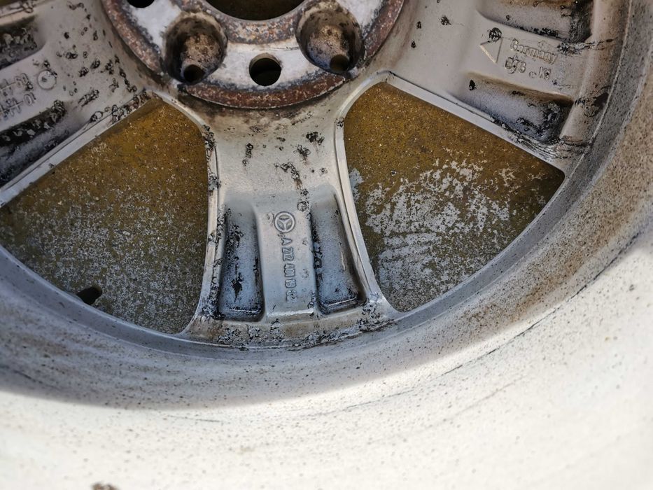 Sprzedam felgi aluminiowe do mercedesa